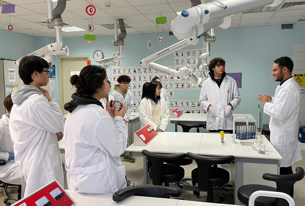 MEFIS İstanbul Grade 10 Chemistry Lab Study