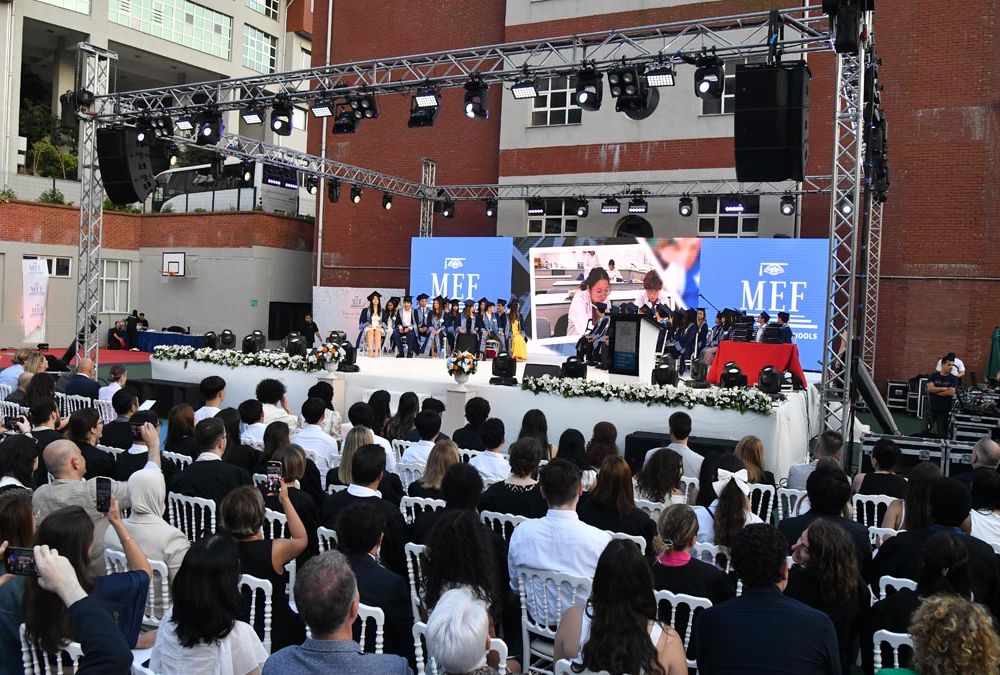 MEFIS İstanbul Secondary School Graduation Ceremony (4)
