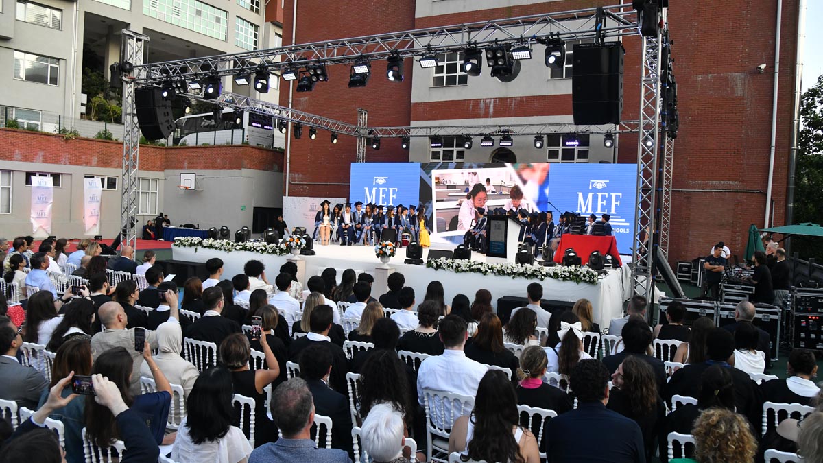 MEFIS İstanbul Secondary School Graduation Ceremony (4)